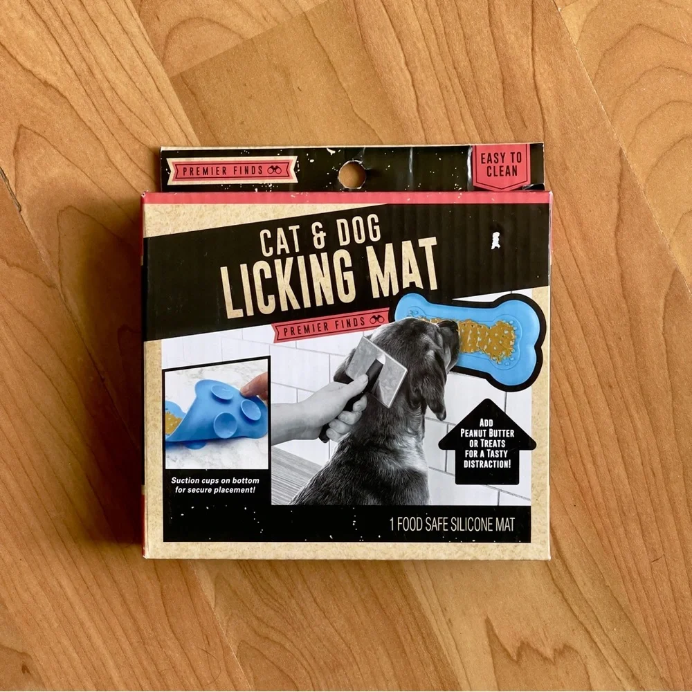 ‼️CLEARANCE SALE‼️ 🆕Cat or Dog Licking Mat New in Sealed Box